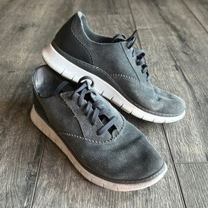 Vionic shoes, dark gray, athletic shoes, size 8